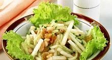 Рецепт - Салат из груш с огурцами