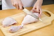 Приготовление блюда по рецепту - Заливное из курицы с фруктами. Шаг 1