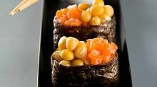 Рецепт - Магуро натто (суши с соевыми бобами и тунцом)