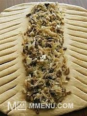 Приготовление блюда по рецепту - Кулебяка с капустой и грибами. Шаг 5