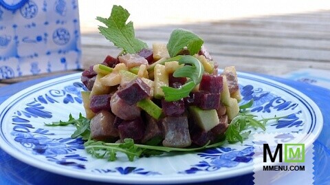 Салат по-староголландски из сельди с яблоками