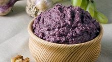 Рецепт - Истрим — соус из кислого винограда и орехов