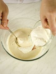 Приготовление блюда по рецепту - Фруктовый кекс. Шаг 2