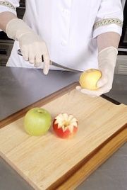 Приготовление блюда по рецепту - Яблоки, фаршированные эремчеком. Шаг 3