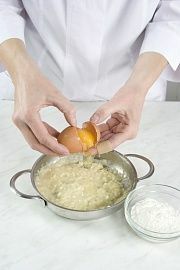 Приготовление блюда по рецепту - Борщ с куриными окорочками. Шаг 3