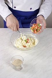 Приготовление блюда по рецепту - Запеканка со спагетти, творогом и цукатами. Шаг 3