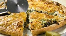 Рецепт - Пицца с грибами и солеными огурцами