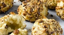 Рецепт - Ореховые шарики с изюмом