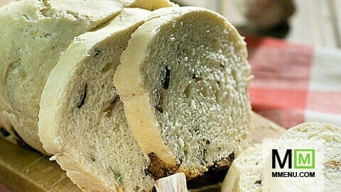 Хлеб с грибами и чесноком в мультиварке