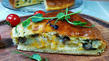 Рецепт - Пирог с картошкой и грибами на кефире