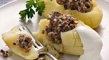 Рецепт - Картофель, фаршированный мясом и грибами