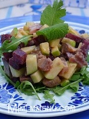 Приготовление блюда по рецепту - Салат по-староголландски из сельди с яблоками. Шаг 3