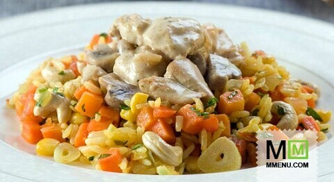 Курица в сливочном соусе с рисом по–испански Курица в сливочном соусе с рисом по–испански