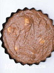 Приготовление блюда по рецепту - Шоколадный пирог с грушами. Шаг 6