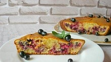 Рецепт - Вкуснейший пирог на сметане со смородиной (Мягкий, пышный и сочный)