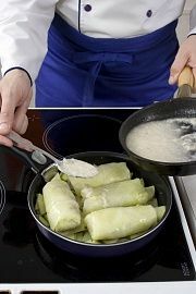 Приготовление блюда по рецепту - Голубцы с телятиной и яблоками. Шаг 5