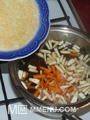 Приготовление блюда по рецепту - Рисовый суп с грибами. Шаг 7