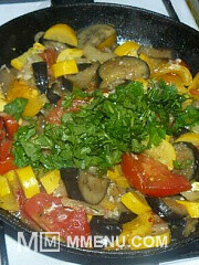 Приготовление блюда по рецепту - Летнее овощное рагу. Шаг 5