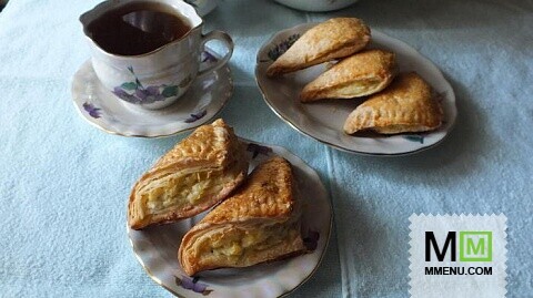 слойки с адыгейским сыром и творогом.