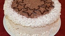 Рецепт - Бисквитный торт со сливочным кремом и бананами