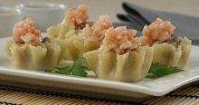 Рецепт - Пирожки со свининой и креветками