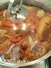 Приготовление блюда по рецепту - Курица с бальзамическим уксусом, помидорами и луком. Шаг 7