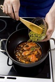 Приготовление блюда по рецепту - Похлебка из маша. Шаг 3