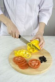 Приготовление блюда по рецепту - Филе горбуши в сырном соусе. Шаг 2