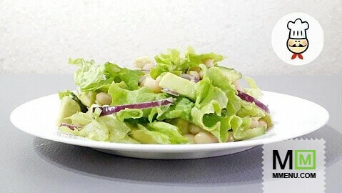 Постный салат с авокадо и фасолью