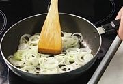 Приготовление блюда по рецепту - Неаполитанская пицца. Шаг 4