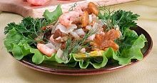 Рецепт - Салат с креветками и грибами