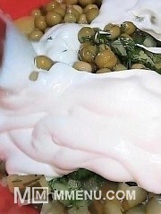 Приготовление блюда по рецепту - САЛАТ ИЗ ПРОСТЫХ ПРОДУКТОВ, НО ВЫХОДИТ ОЧЕНЬ ВКУСНЫЙ. Шаг 5