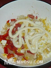 Приготовление блюда по рецепту - Салат с курицей и ананасами. Шаг 8