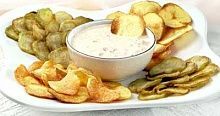 Рецепт - Овощные чипсы с соусом