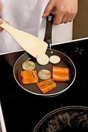 Приготовление блюда по рецепту - Язык под грибным соусом (2). Шаг 1