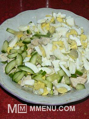 Приготовление блюда по рецепту - Салат с авокадо, яйцом и курицей. Шаг 3