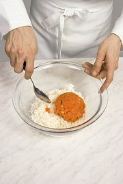 Приготовление блюда по рецепту - Морковно-рисовая запеканка. Шаг 2