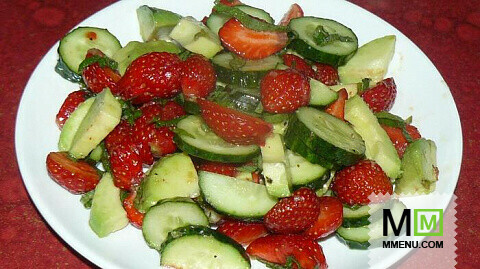 Салат с клубникой и авокадо - рецепт от Виталий