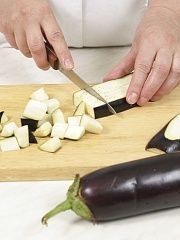 Приготовление блюда по рецепту - Закуска из баклажан. Шаг 1