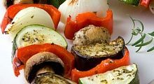 Рецепт - Овощи с грибами на шпажках
