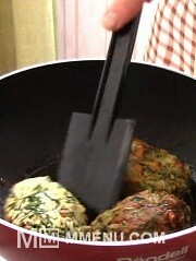 Приготовление блюда по рецепту - Постные котлеты с грибами, картофелем и овсяными хлопьями. Шаг 6