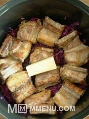 Приготовление блюда по рецепту - Красная капуста со свиными ребрышками. Шаг 6