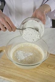 Приготовление блюда по рецепту - Блинчики рисовые с сыром. Шаг 4