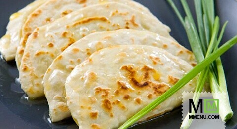 Гутабы с творогом и зеленью Гутабы с творогом и зеленью