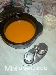 Приготовление блюда по рецепту - Суп из тыквы с грибами и кальмарами. Шаг 6