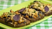 Рецепт - Тосты с грибами и тыквой
