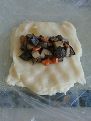 Приготовление блюда по рецепту - Картофельные котлетки с грибами. Шаг 3