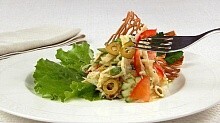 Рецепт - Салат из белокочанной капусты с оливками