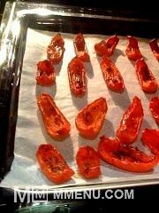 Приготовление блюда по рецепту - Вяленые помидоры - рецепт от Mari. Шаг 2