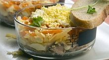 Рецепт - Салат из горбуши с морковью и сыром